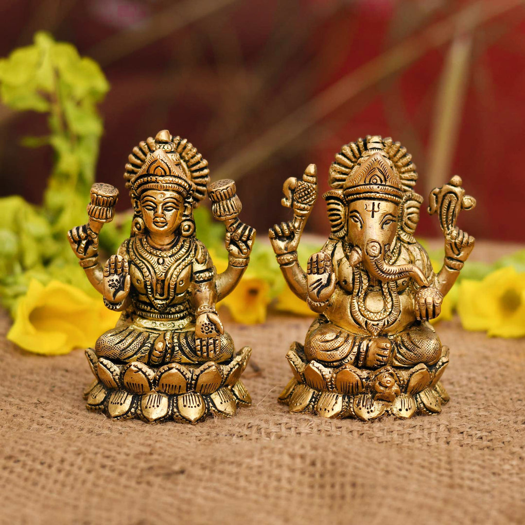 Mangalkari Mata Laxmi And Ganesh Ji